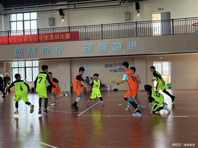 关于中国青少年篮球锦标赛赛场火热,发现潜力无限的信息 关于中国青少年篮球锦标赛赛场火热,发现潜力无限的信息