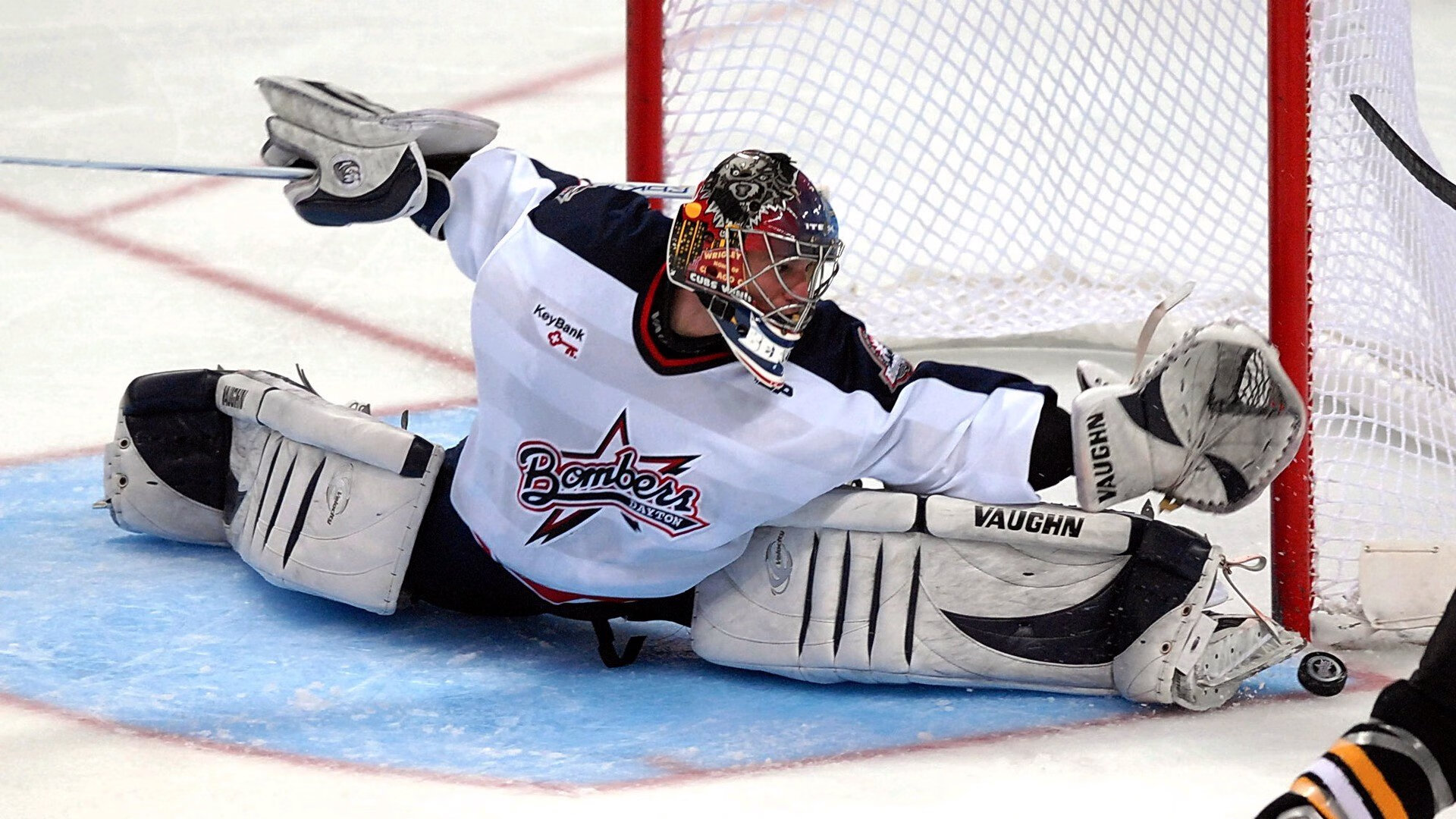 _篮网团队配合默契，持续占据联盟榜首_，篮网队介绍